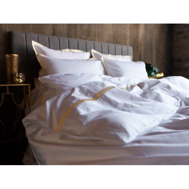Постельное белье "НОБИЛИС" белый с медовой отделкой Евро 200x200, GERMAN GRASS