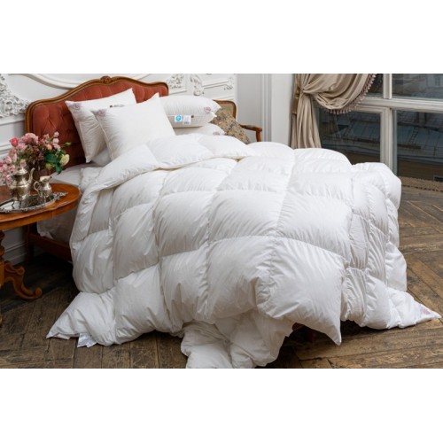 Одеяло пуховое "СЕЛЕСТА" в тонком хлопковом сатине, всесезонное 200x220, GERMAN GRASS